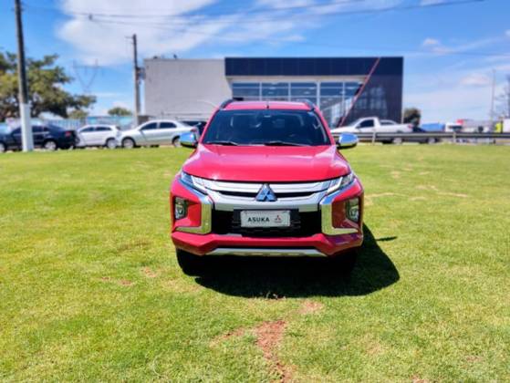 MITSUBISHI L200 TRITON 2.4 16V TURBO DIESEL SPORT HPE CD 4P 4X4 AUTOMÁTICO